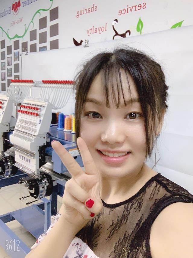 2 heads embroidery machine